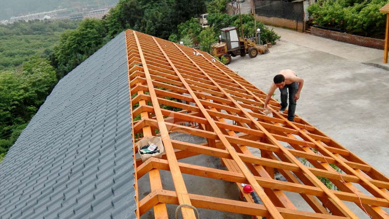 樹脂瓦安裝細節(jié)，安裝樹脂瓦過程中需要注意的三個關鍵細節(jié)