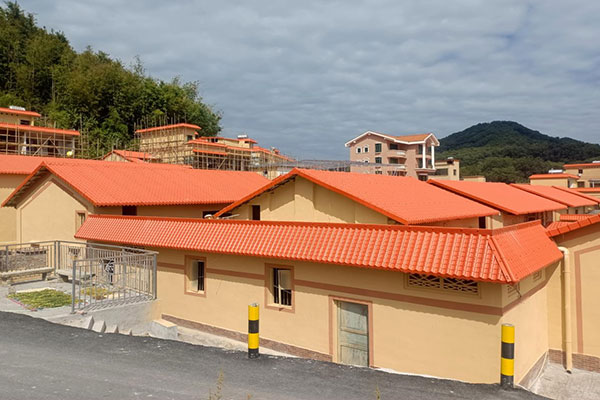 樹脂瓦的壽命，質(zhì)量與維護(hù)的秘密